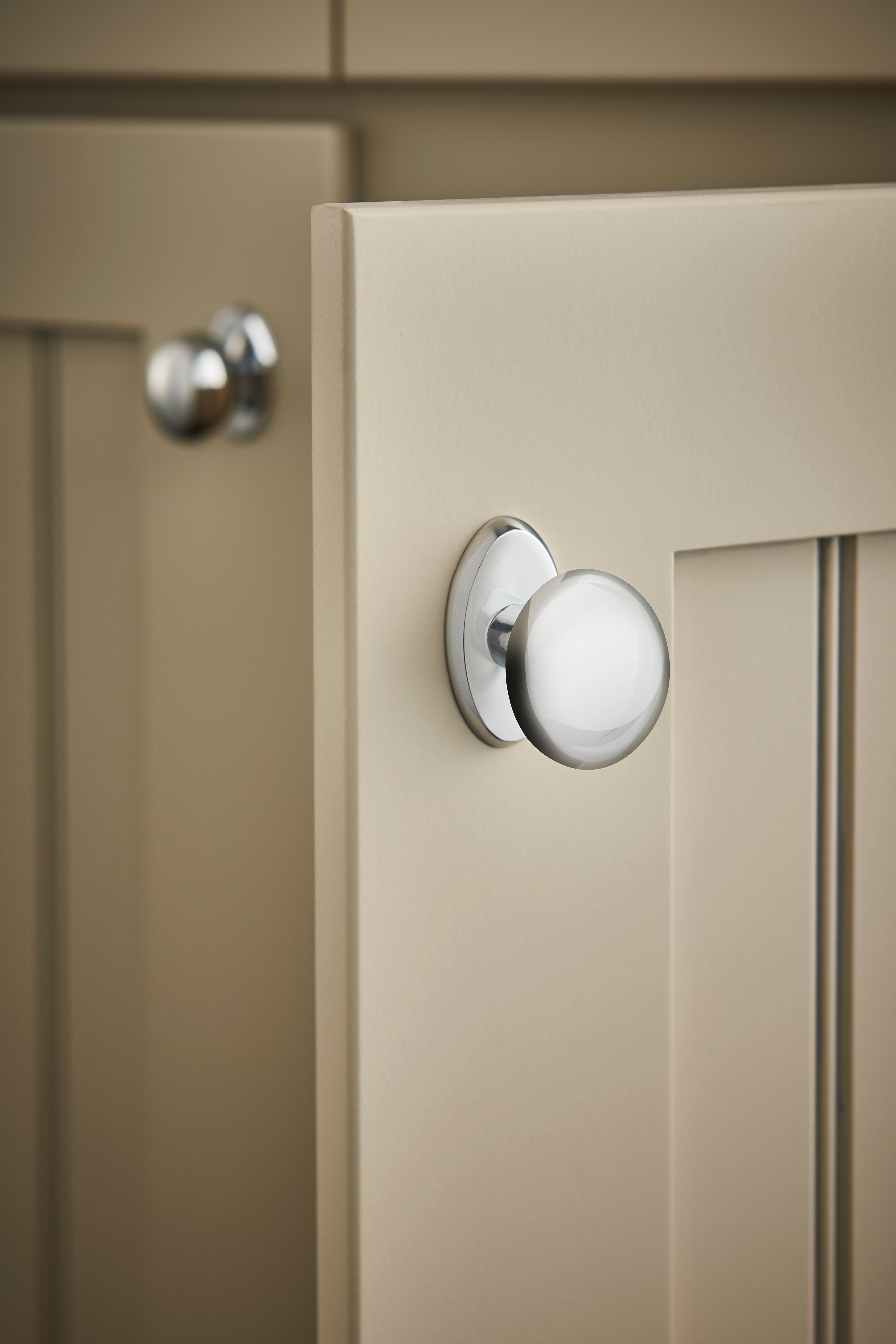 Aspen II Oval Backplate 1 1/2 Inch Polished Nickel | KitchBath