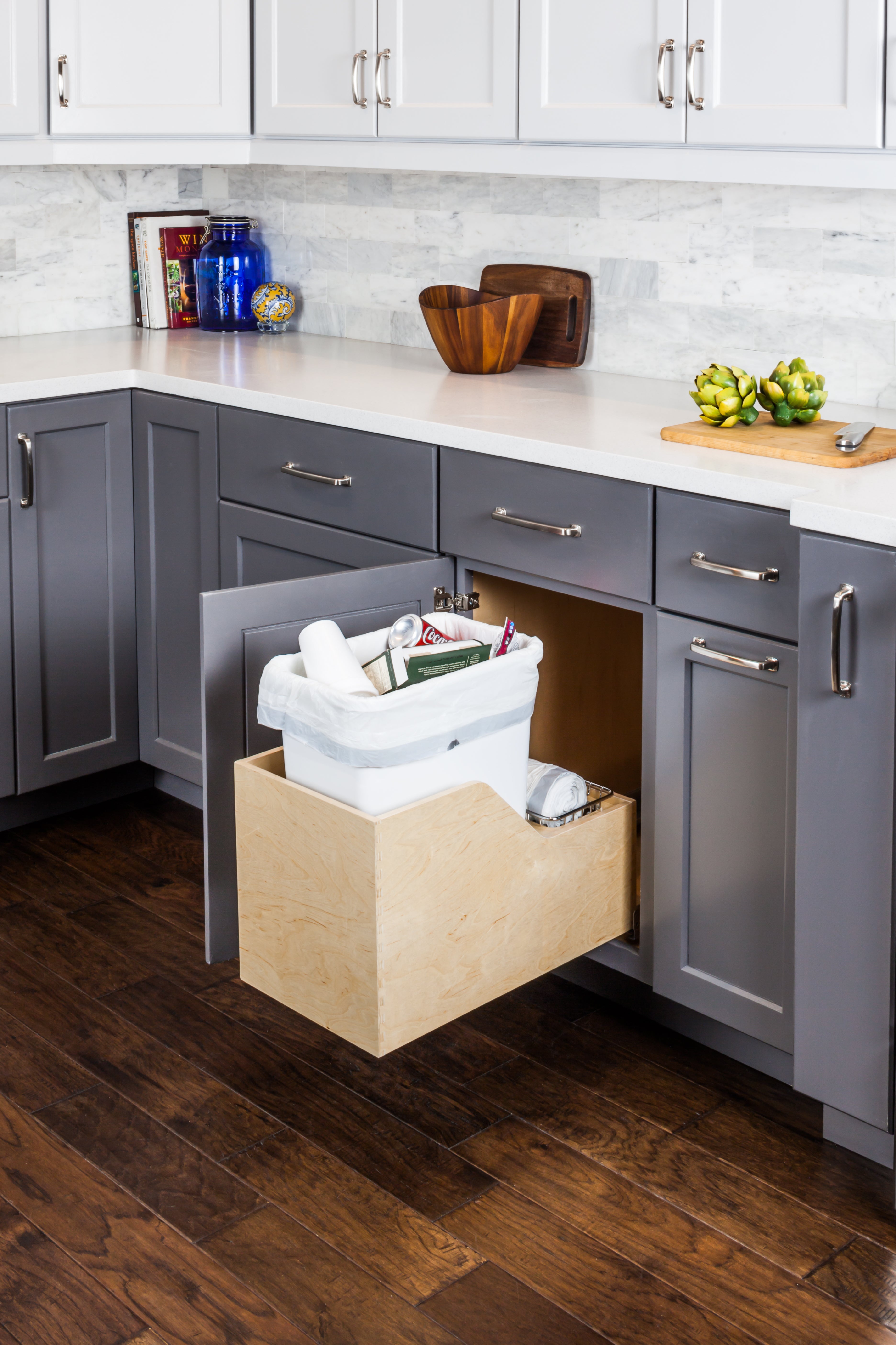 Single 35 Quart Wood Bottom-Mount Soft-close Trashcan Rollout for Hinged Doors, Includes One White Can | KitchBath
