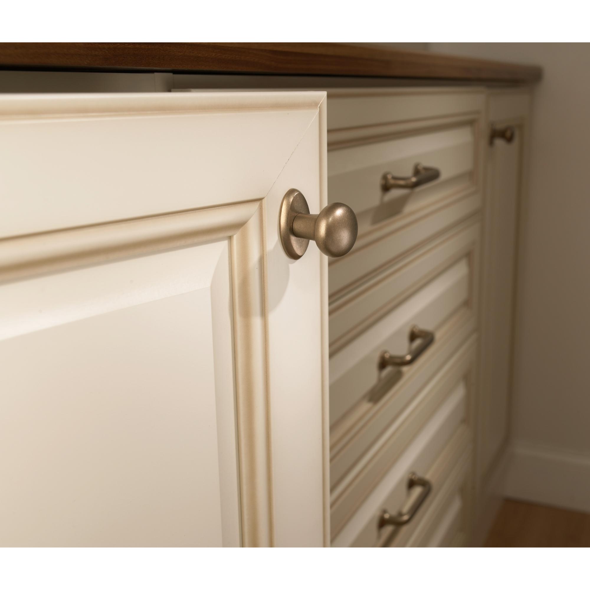 Aspen Oval Backplate 1 3/4 Inch Medium Bronze | KitchBath